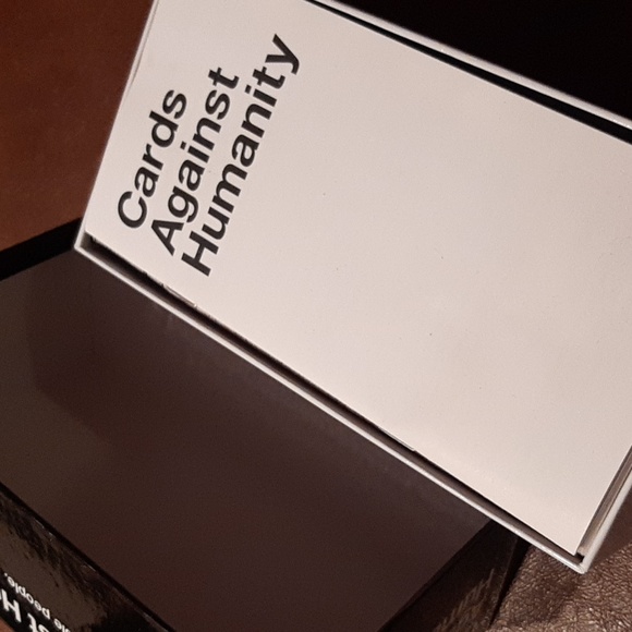 Cards Against Humanity "Cards Against Humanity" Party Card Game-Like New 17yrs + - Picture 13 of 13